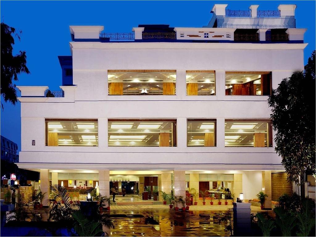Fortune Murali Park Hotel Vijayawāda Exterior foto